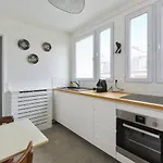 Guestready - Scenic Eiffel Tower View In 16Th Arr.